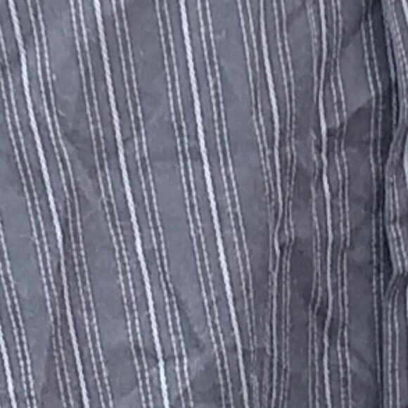 Van Heusen Black Pinstripe Short Sleeve Men's Button Down Shirt - M - 15/15.5 - Picture 12 of 12